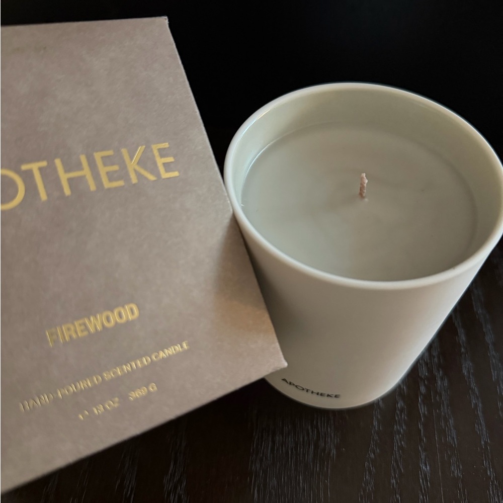 Apotheke Firewood Scented 1-wick Candle